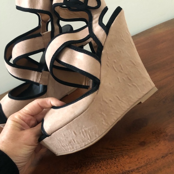 Qupid platform wedge heels - new - Picture 3 of 10